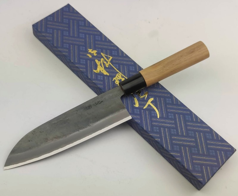 Нож кухонный Santoku MOTOKANE 170 мм. AOGAMI Super 64HRC HONMAMON (4582243655927) 